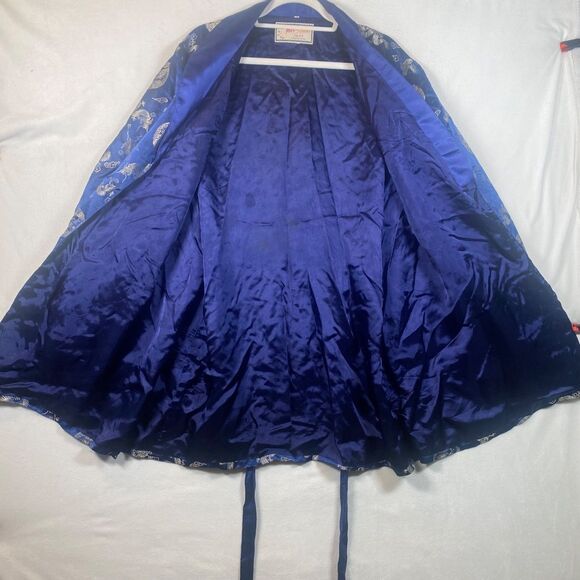 Vintage Squirrel Dragon Print Blue Satin Robe Belted Kimono Style Size 50 - Picture 5 of 11